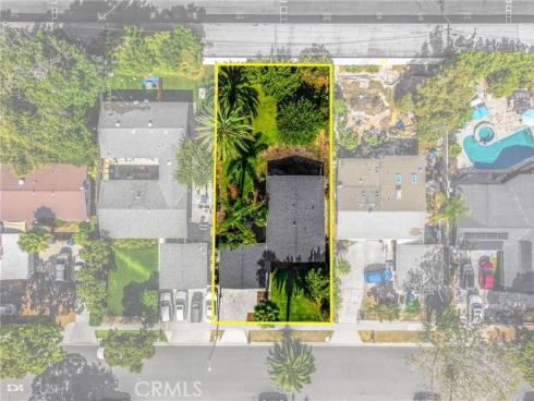 868  Towne  , Costa Mesa, CA