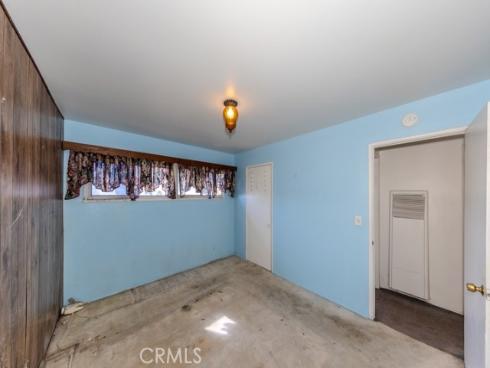 690  Capital Street  , Costa Mesa, CA