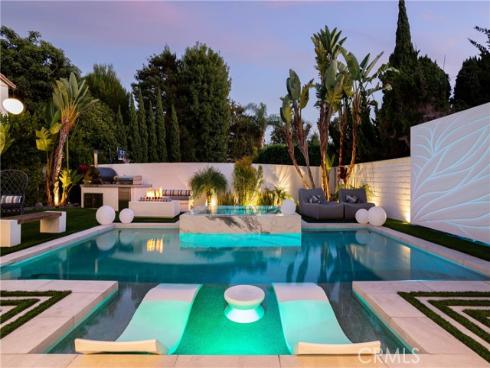 311  Costa Bella   Court, Costa Mesa, CA