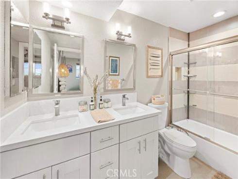 2205  Pacific  101  Avenue, Costa Mesa, CA