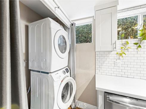 2205  Pacific  101  Avenue, Costa Mesa, CA