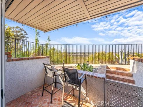 2205  Pacific  101  Avenue, Costa Mesa, CA