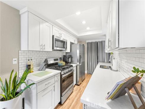 2205  Pacific  101  Avenue, Costa Mesa, CA