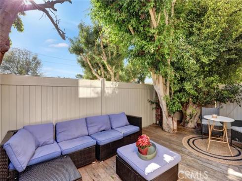 2134  Sabot  , Costa Mesa, CA