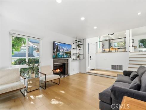 3430  Timber Lk  52 , Costa Mesa, CA