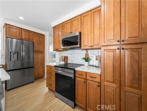 930  Helena   Circle, Costa Mesa, CA