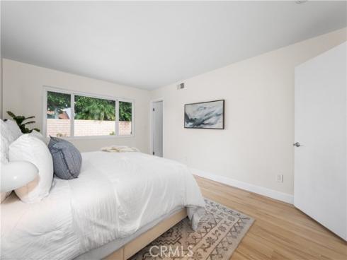 930  Helena   Circle, Costa Mesa, CA