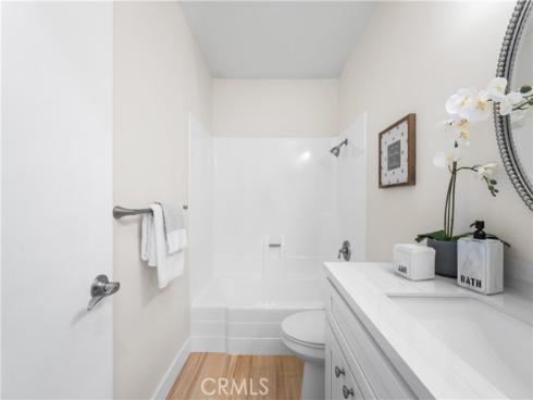 930  Helena   Circle, Costa Mesa, CA