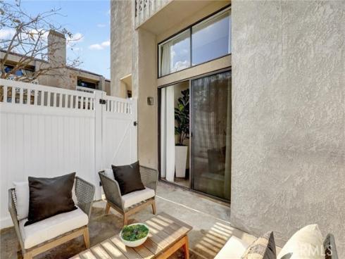 380 W Wilson  C101  Street, Costa Mesa, CA