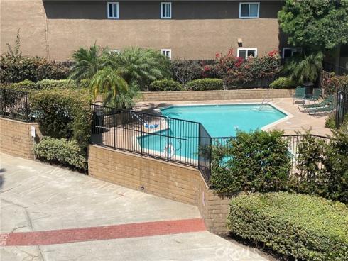 380 W Wilson  C101  Street, Costa Mesa, CA