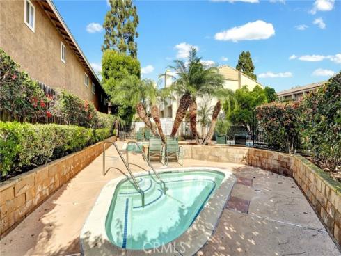 380 W Wilson  C101  Street, Costa Mesa, CA