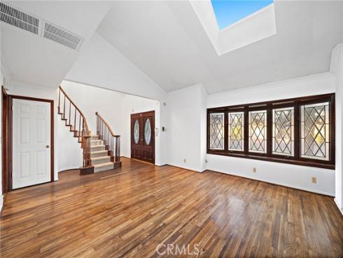 1851  Pitcairn  , Costa Mesa, CA