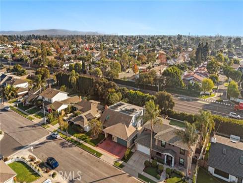 1851  Pitcairn  , Costa Mesa, CA