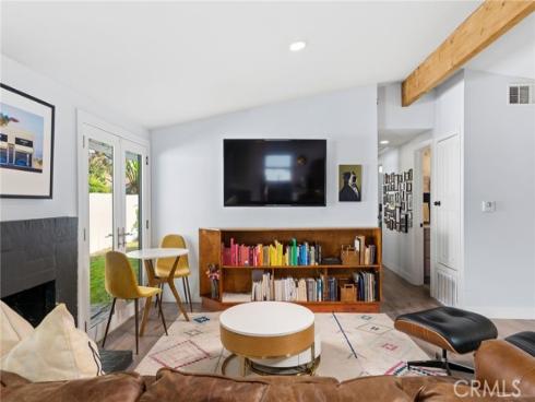 700  Hamilton Street  , Costa Mesa, CA