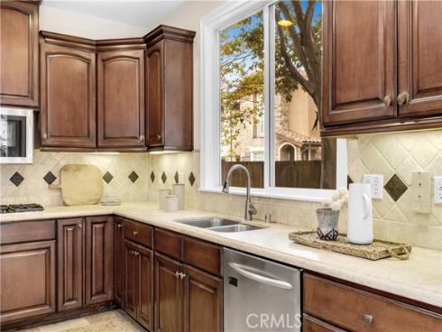 2105  Canyon   Circle, Costa Mesa, CA