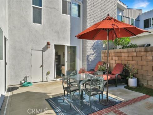 367  Grenoble Lane  , Costa Mesa, CA