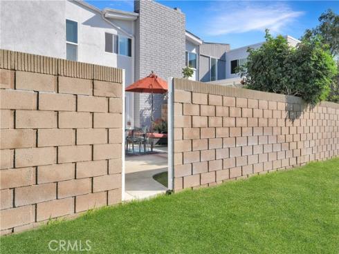 367  Grenoble Lane  , Costa Mesa, CA