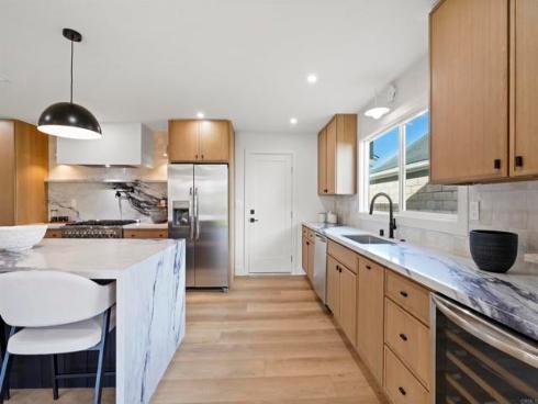 3130  Kerry Ln  , Costa Mesa, CA