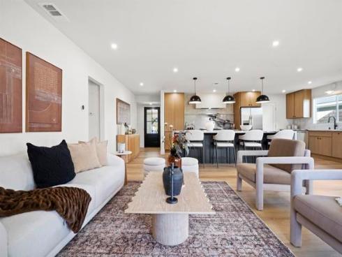 3130  Kerry Ln  , Costa Mesa, CA