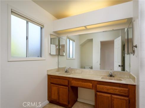 2206 Canyon C2 Drive, Costa Mesa, CA