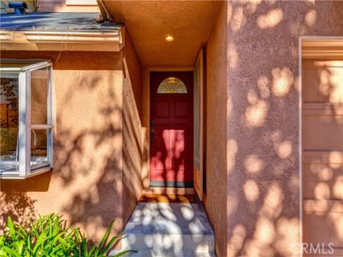 2206 Canyon C2 Drive, Costa Mesa, CA