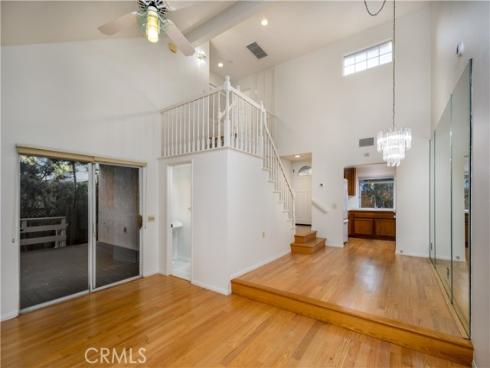 2206 Canyon C2 Drive, Costa Mesa, CA