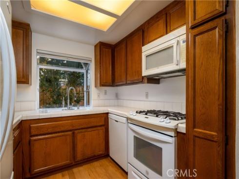 2206 Canyon C2 Drive, Costa Mesa, CA