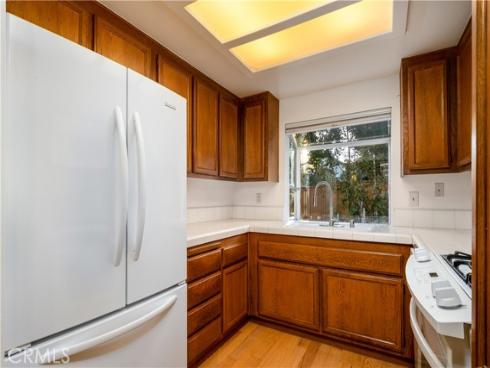 2206 Canyon C2 Drive, Costa Mesa, CA