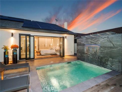 985  Begonia   Avenue, Costa Mesa, CA