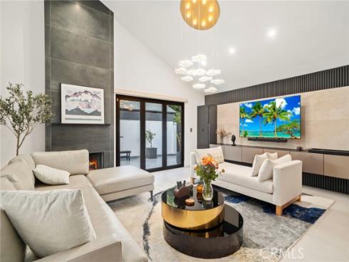 985  Begonia   Avenue, Costa Mesa, CA