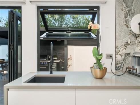 985  Begonia   Avenue, Costa Mesa, CA