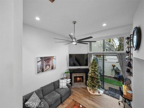 380 W Wilson B106 , Costa Mesa, CA