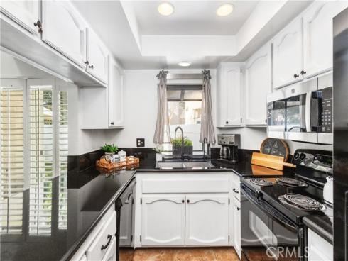 924  Hyde   Court, Costa Mesa, CA