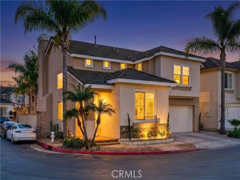 1203  Hazel   Place, Costa Mesa, CA