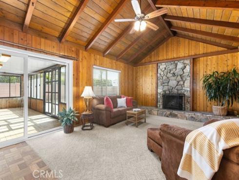 995  Post   Road, Costa Mesa, CA