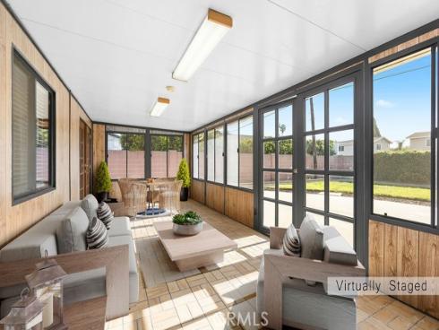 995  Post   Road, Costa Mesa, CA