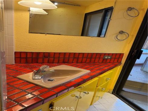 249 E Wilson , Costa Mesa, CA