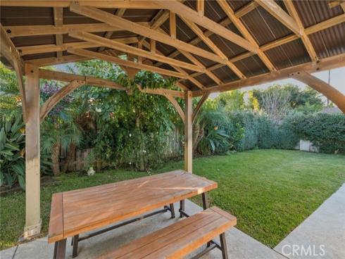 305 Nassau Road, Costa Mesa, CA