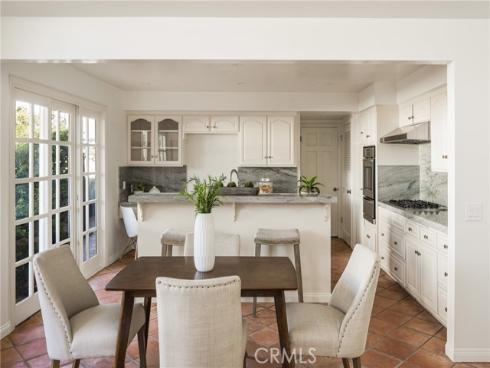 337 Vista Baya , Costa Mesa, CA