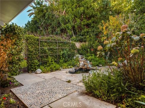 337 Vista Baya , Costa Mesa, CA