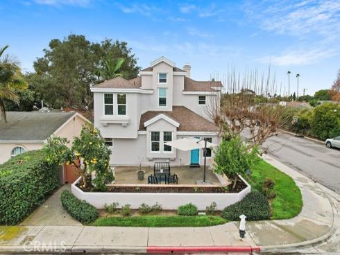 1938  Westminster  , Costa Mesa, CA