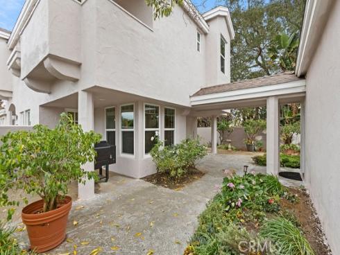 1938  Westminster  , Costa Mesa, CA