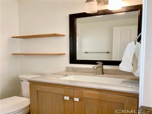 286  Carefree  , Costa Mesa, CA