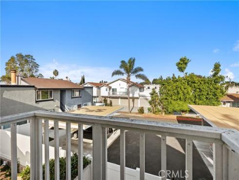 286  Carefree  , Costa Mesa, CA