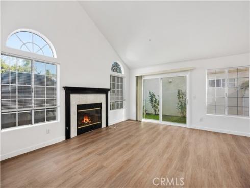 286  Carefree  , Costa Mesa, CA