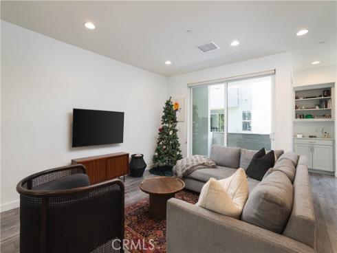 1532  Maxwell Way  , Costa Mesa, CA