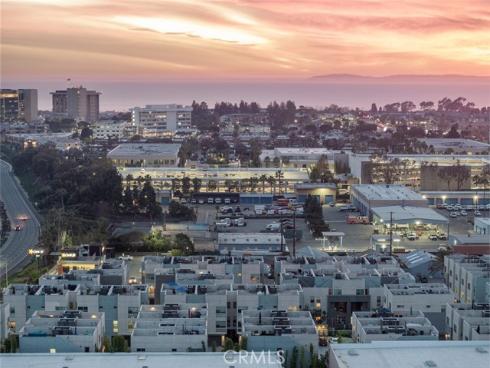 1532  Maxwell Way  , Costa Mesa, CA