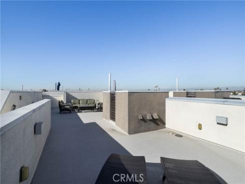 1532  Maxwell Way  , Costa Mesa, CA