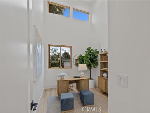 1935  Tustin  , Costa Mesa, CA