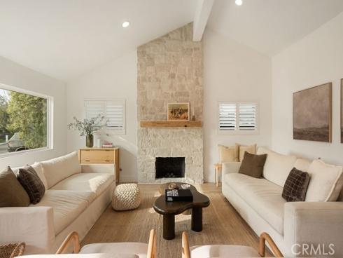 208  Susannah Place  , Costa Mesa, CA